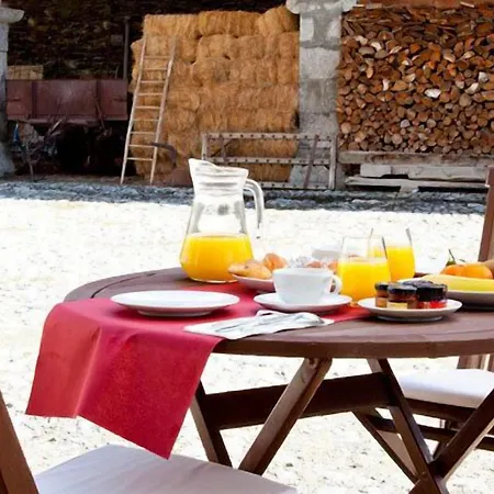 Bernat De So 3* Llivia