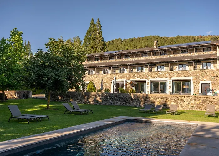 Hotel Bernat De So 3*