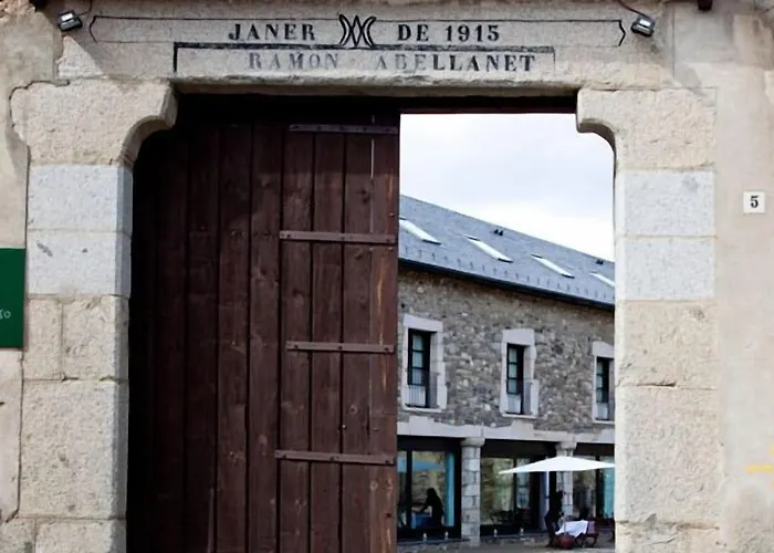 Bernat De So Hotel Llivia