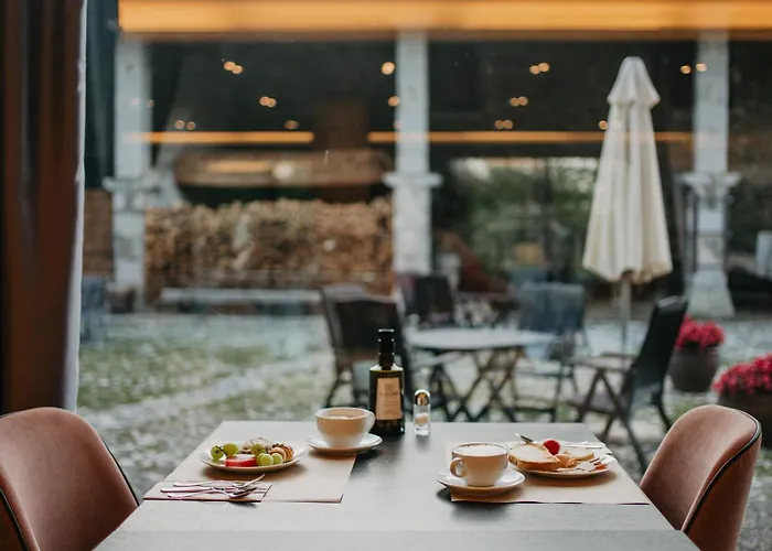 Bernat De So Hotel Llivia