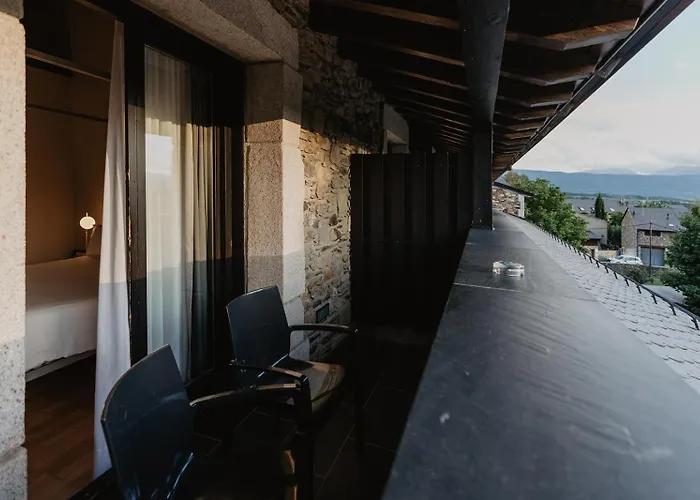 Bernat De So 3* Llivia