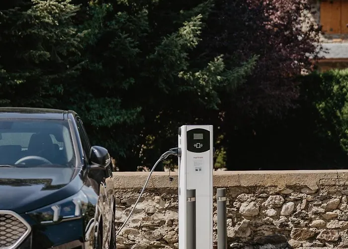 Bernat De So 3* Llivia